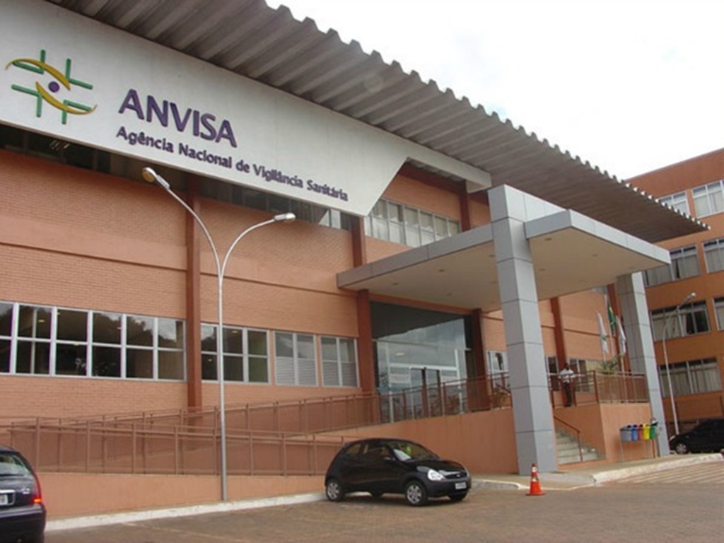 Ir para  <p>A Ag&ecirc;ncia Nacional de Vigil&acirc;ncia Sanit&aacute;ria (Anvisa) suspendeu nesta segunda-feira, 29, em todo o Brasil, um lote do achocolatado da marca Itamb&eacute;, ap&oacute;s a morte de uma crian&ccedil;a...